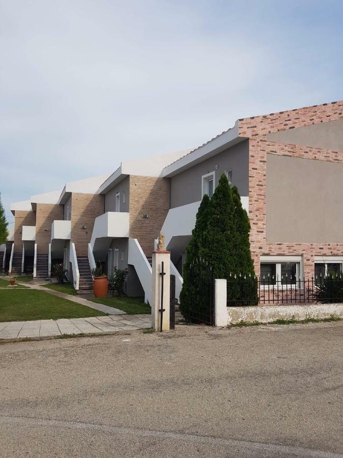 Hotel Loga Τυχερό Εξωτερικό φωτογραφία